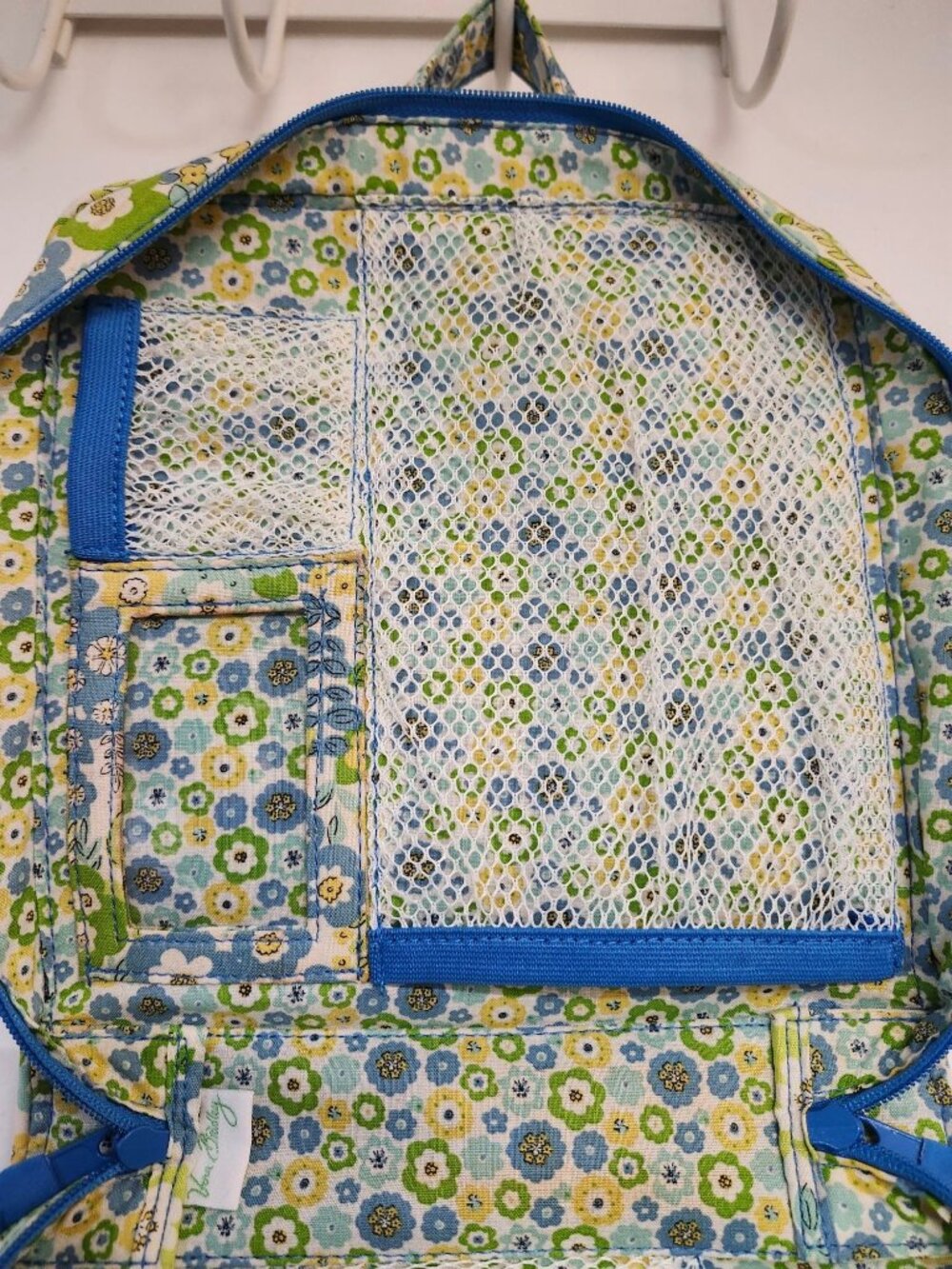 Vera Bradley Toiletry Case Travel Makeup Bag English Meadow Yellow & Blue - Picture 6 of 8